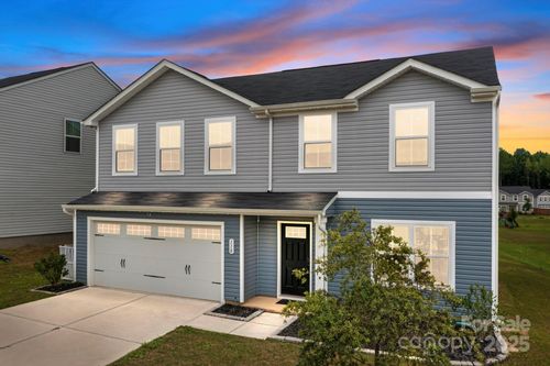 110 Weymouth Ave, Troutman, NC, 28166-0079 | Card Image