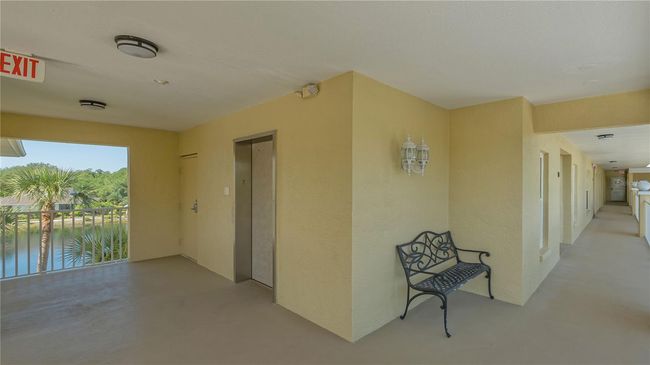 UNIT-305 - 19325 Water Oak Dr, Condo with 2 bedrooms, 1 bathrooms and null parking in PORT CHARLOTTE FL | Image 49
