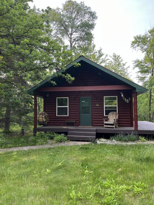 38010 Clover Cir, Hinckley, MN, 55037-1001 | Card Image