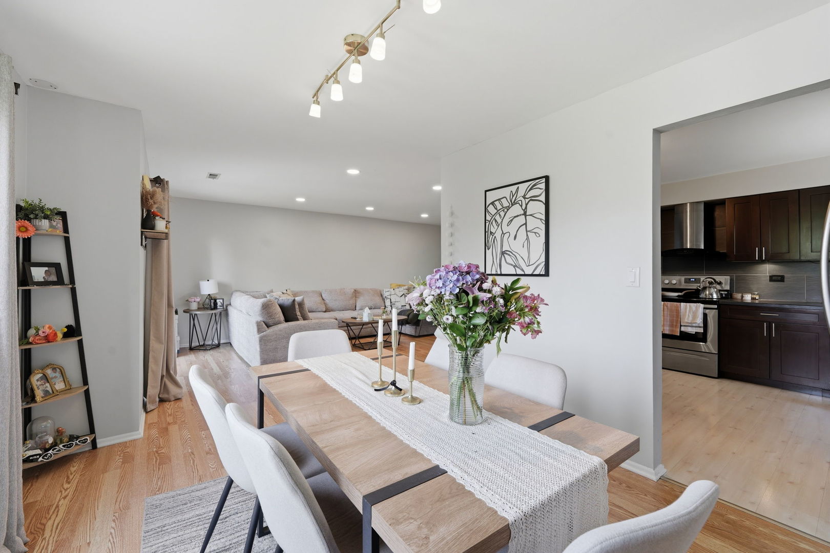 Residential in Des Plaines 3