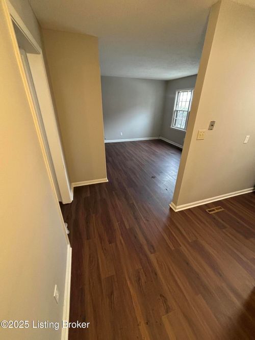 apt-b1-2707 Riedling Dr, Louisville, KY, 40206-1376 | Card Image