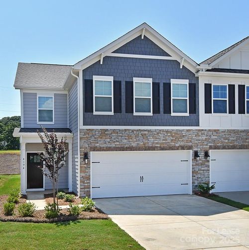 4194 Steel Way, Sherrills Ford, NC, 28673-8207 | Card Image