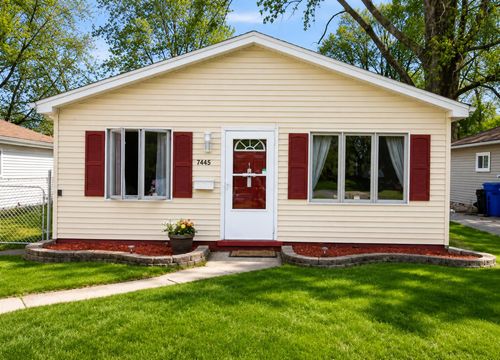 7060 Victory Ave, Warren, MI, 48091-2929 | Card Image