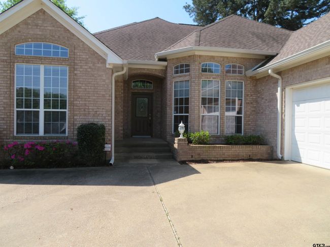 702 W Heritage Dr, House other with 4 bedrooms, 3 bathrooms and null parking in Tyler TX | Image 4