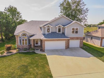 1503 Ironwood Cc Drive, House other with 5 bedrooms, 4 bathrooms and 3 parking in Normal IL | Image 2