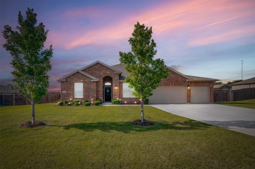 304 Amber Ln, Nevada, TX, 75173-0107 | Card Image