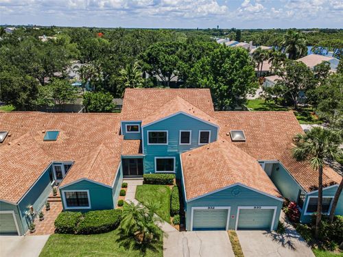 932 Myakka Ct Ne, ST PETERSBURG, FL, 33702-2792 | Card Image