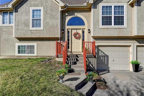 2116 Ne 91st Terrace, Kansas City, MO, 64155 | Card Image