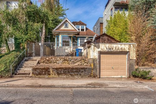 1525 14th Ave S, Seattle, WA, 98144-3411 | Card Image