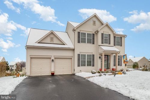 11 Wickerberry Ln, PALMYRA, PA, 17078-8643 | Card Image