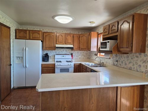 12923 Belle River Rd, Riley, MI, 48041-2302 | Card Image