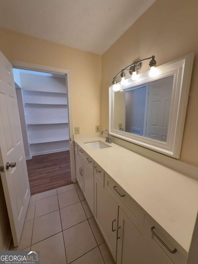 APT-303 - 3575 Oakvale Rd, Condo with 4 bedrooms, 2 bathrooms and 2 parking in Decatur GA | Image 17