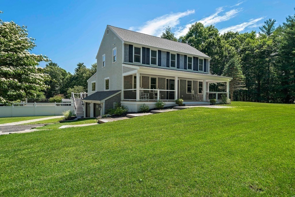Mattakeesett Ln, Norwell, MA 02061