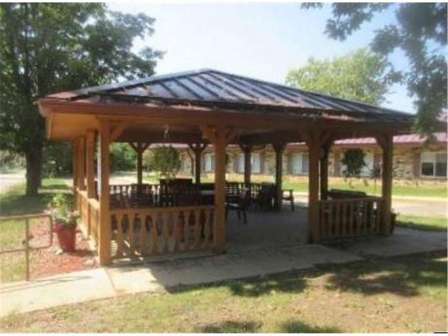232 Springer Ave, Home with 33 bedrooms, 37 bathrooms and 37 parking in Elmwood WI | Image 16