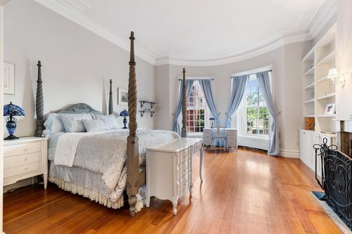 apt-1-228 Beacon St, Boston, MA, 02116-1313 | Card Image
