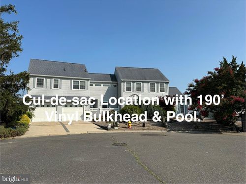 124 Lee Dr, MANAHAWKIN, NJ, 08050-3519 | Card Image
