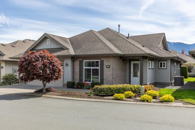 34 - 45752 Stevenson Road, Townhouse with 3 bedrooms, 2 bathrooms and 4 parking in Chilliwack BC | Image 2
