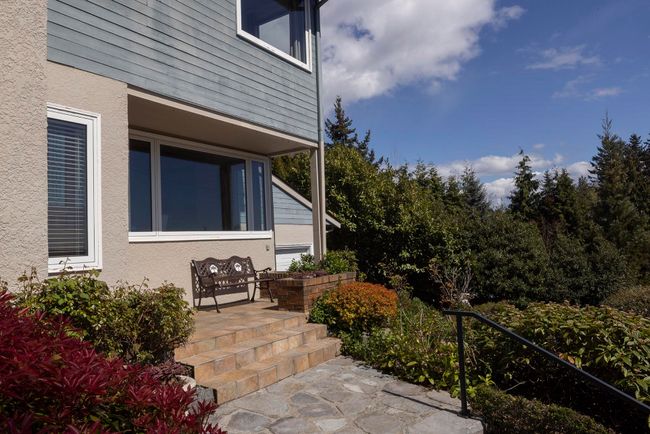3381 Mathers Avenue, House other with 5 bedrooms, 3 bathrooms and 3 parking in West Vancouver BC | Image 27