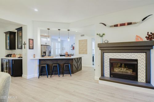 2023-15221 N Clubgate Dr, Scottsdale, AZ, 85254-2637 | Card Image