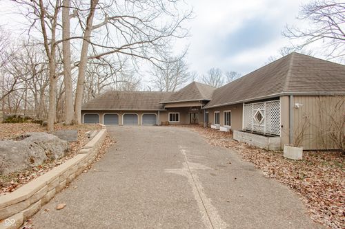 1550 E Pointe Club Dr, Bloomington, IN, 47401-9075 | Card Image