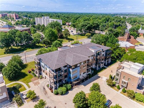 402-1403 Copper Trce, Cleveland Heights, OH, 44118-1410 | Card Image