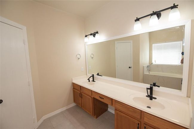 3419 S Daniel Oak Cir, House other with 3 bedrooms, 2 bathrooms and 2 parking in Spring TX | Image 14