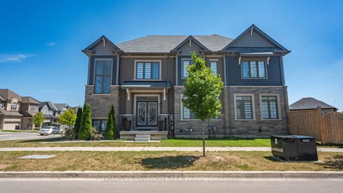 146 Bilanski Farm Rd, Brantford, ON, N3S0J3 | Card Image