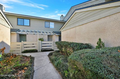 1025-7701 Baymeadows Cir W, Jacksonville, FL, 32256-7794 | Card Image