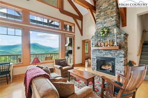 ca7-142 Evening View Ln, Boone, NC, 28607-0074 | Card Image