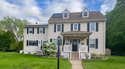 70 W High St, Avon, MA, 02322-1239 | Card Image