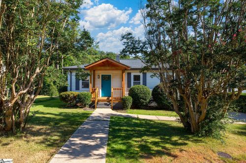 111 Tuskegee Ave, Greenville, SC, 29607-2052 | Card Image