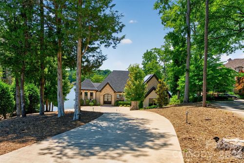288-3252 Ashwood Park Dr, Belmont, NC, 28012-6745 | Card Image
