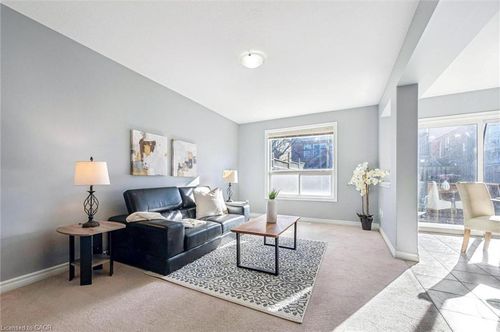 30 Vipond St, Guelph, ON, N1E0G9 | Card Image