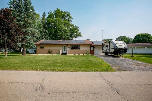 304 Lumar Dr, PEARL CITY, IL, 61062-9276 | Card Image