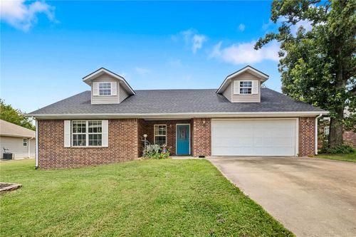 8 Hebrides Dr, Bella Vista, AR, 72715-5553 | Card Image
