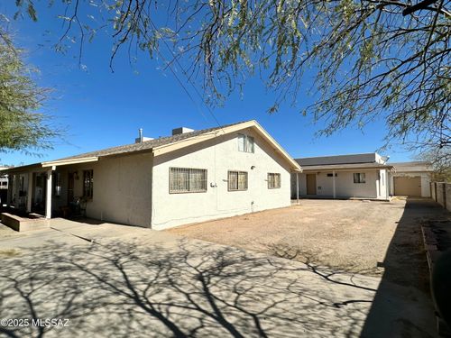 1555 E Bernard Drive, Tucson, AZ, 85714 | Card Image