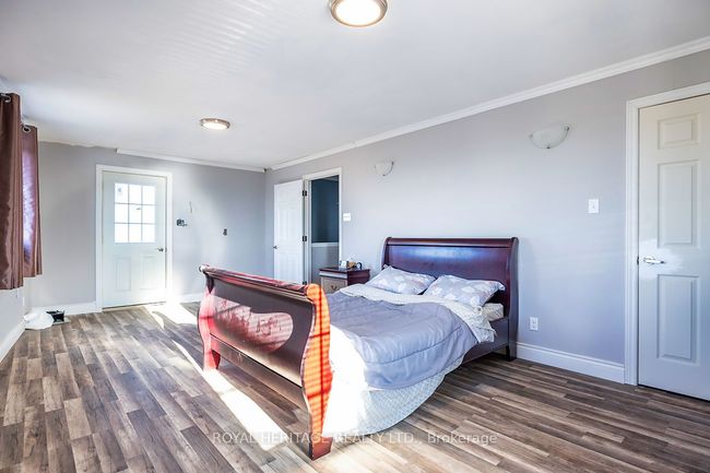 64 Cedar Grove Dr, House other with 3 bedrooms, 2 bathrooms and 5 parking in Caesarea ON | Image 8