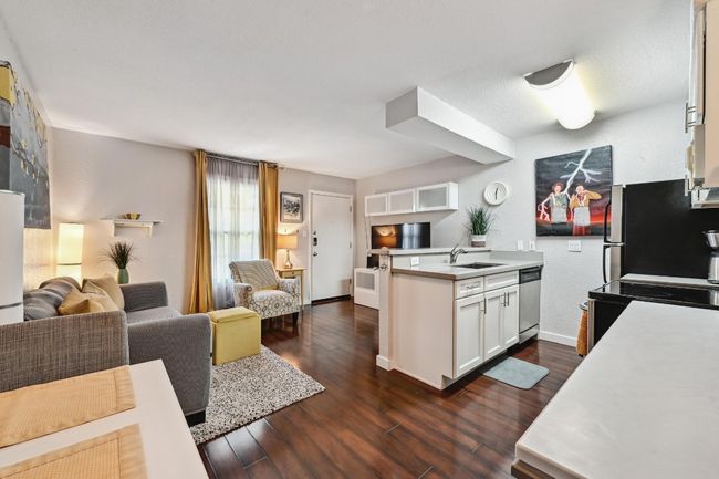 APT-5 - 2302 E Side Dr, Condo with 1 bedrooms, 1 bathrooms and 1 parking in Austin TX | Image 7