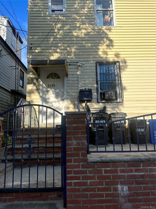 2-fl-3147 102 Street, New York, NY, 11369 | Card Image