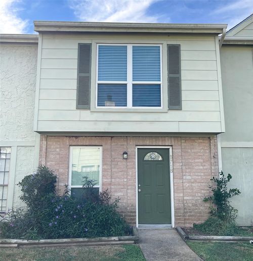 8718-8718 Victorian Village Dr, Houston, TX, 77071-2840 | Card Image