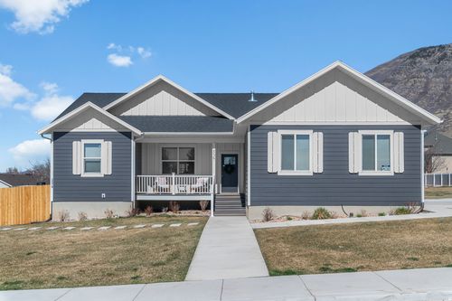 327 E 1100 N, Pleasant Grove, UT, 84062-1735 | Card Image