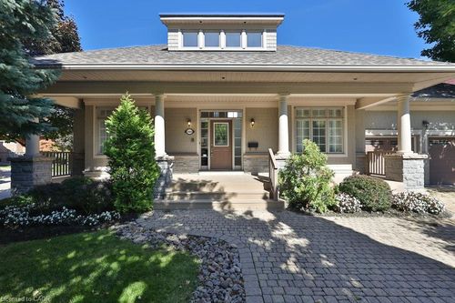 27-2165 Stavebank Rd, Mississauga, ON, L5C1T3 | Card Image