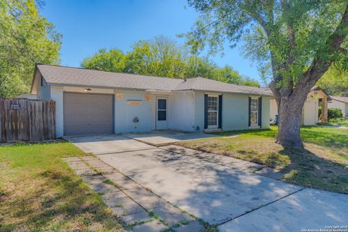 5962 Cliff Valley Dr, San Antonio, TX, 78250-3920 | Card Image