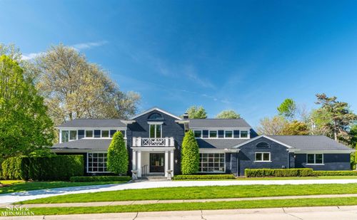 89 Lake Shore Rd, Grosse Pointe Farms, MI, 48236-3763 | Card Image