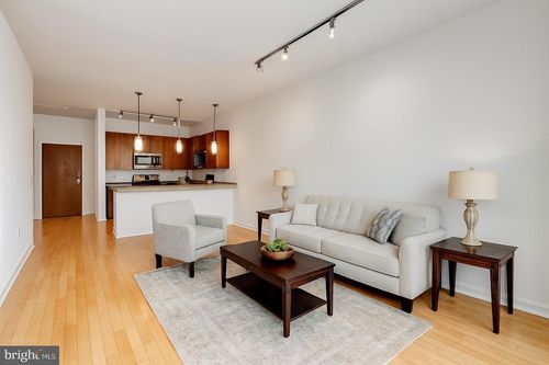 apt-319-1209 N Charles St, BALTIMORE, MD, 21201-5659 | Card Image