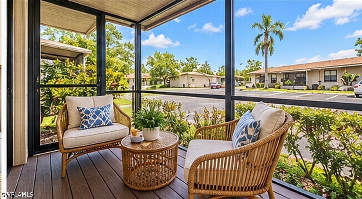 Residential in Naples 5