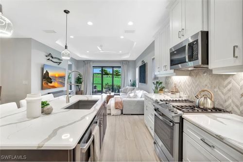 4621 Centaurus Cir, NAPLES, FL, 34120-0507 | Card Image