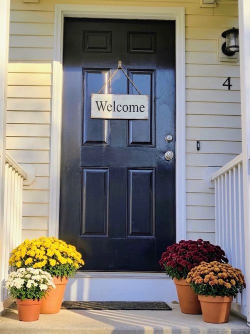 4-4 4 Legris Commons Lane, West Warwick, RI, 02893 | Card Image
