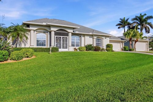 8050 Tracy Cir, Port Charlotte, FL, 33981-3388 | Card Image