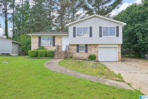 106 Greenridge Ter, Hueytown, AL, 35023-3706 | Card Image